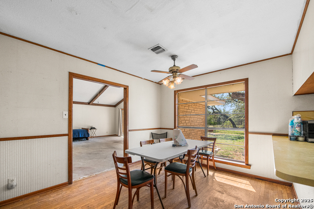 Image 17 of 78 For 0 Fm 2200