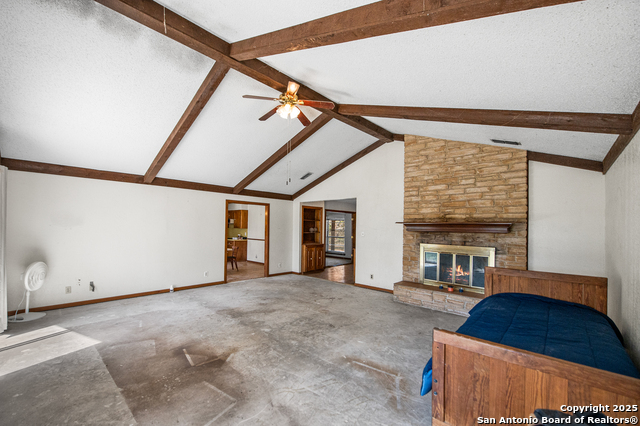 Image 22 of 78 For 0 Fm 2200