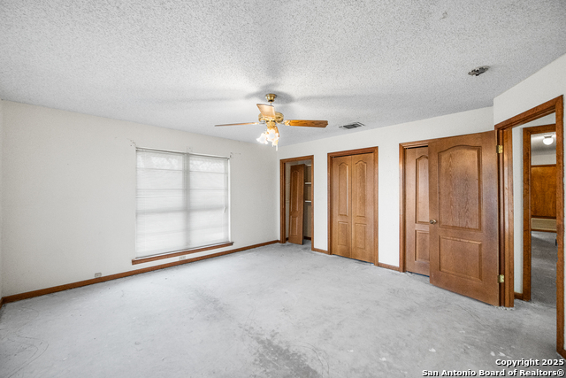 Image 37 of 78 For 0 Fm 2200