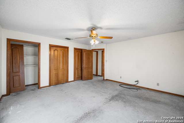 Image 38 of 78 For 0 Fm 2200