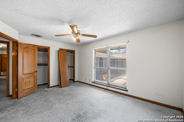 Image 41 of 78 For 0 Fm 2200