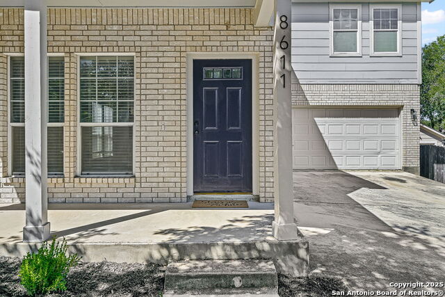 Image 3 of 23 For 8611 Willow Glen