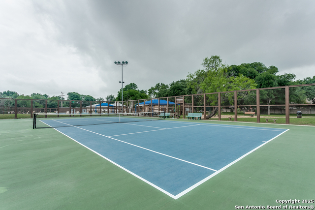 Listing photo id 21 for 85 Oakwell Farms Pkwy