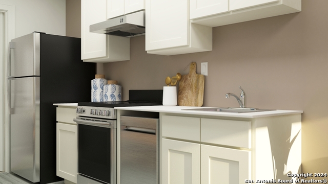 Listing photo id 4 for 2115 Apollo Drive