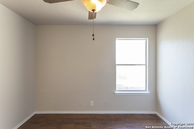 Image 24 of 25 For 8123 Sandbar Pt