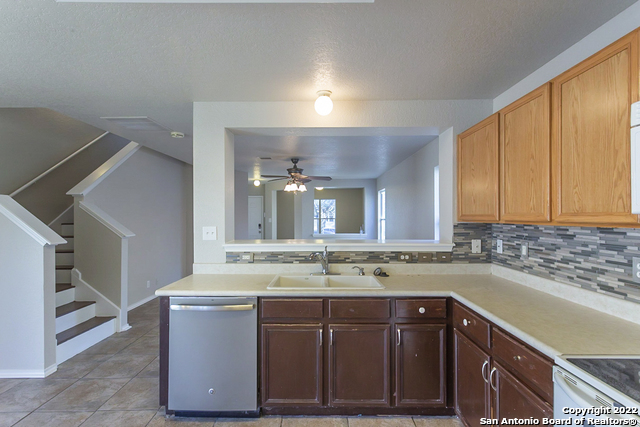 Image 8 of 25 For 8123 Sandbar Pt