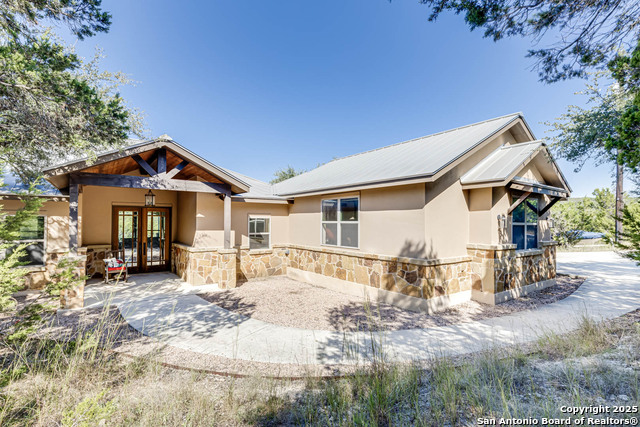 Image 3 of 53 For 710 Stoney Ridge
