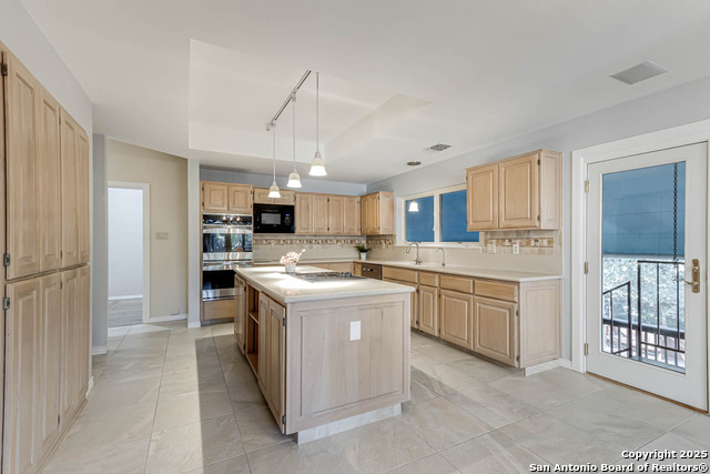 Image 14 of 30 For 15607 Dawn Crest