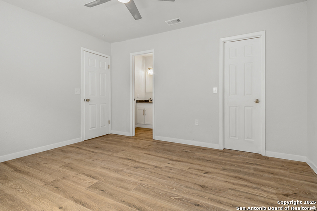 Listing photo id 10 for 10223 Flatland