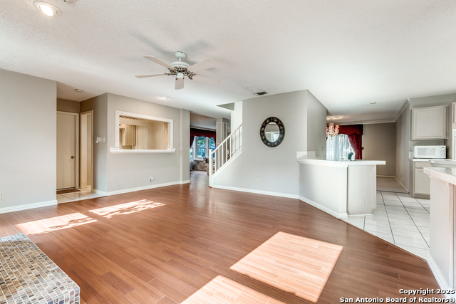 Listing photo id 10 for 2303 Copper Ash