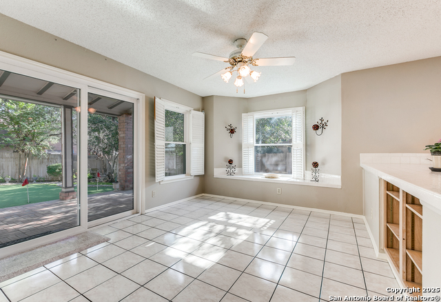 Listing photo id 12 for 2303 Copper Ash