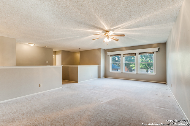 Listing photo id 20 for 2303 Copper Ash