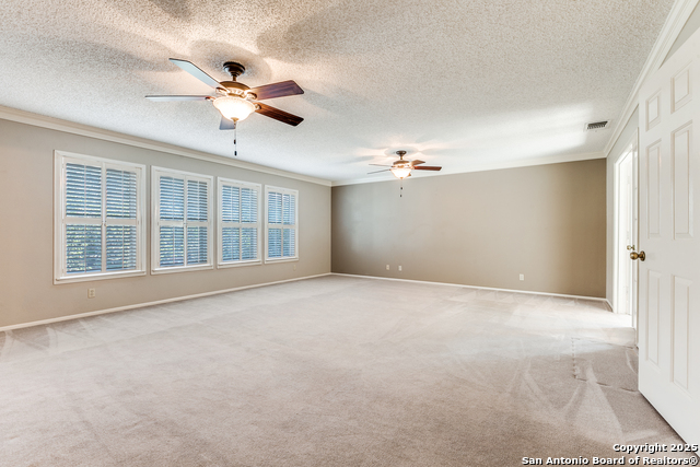 Listing photo id 26 for 2303 Copper Ash