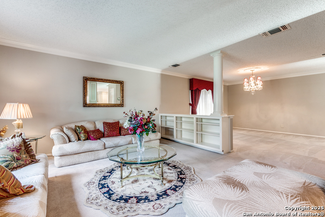 Listing photo id 4 for 2303 Copper Ash