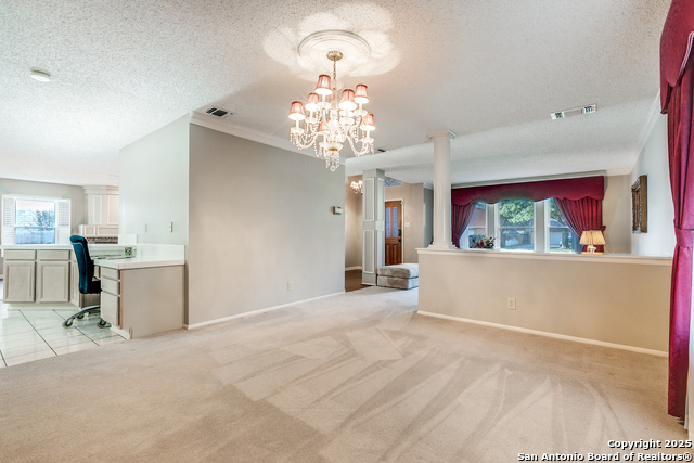 Listing photo id 6 for 2303 Copper Ash