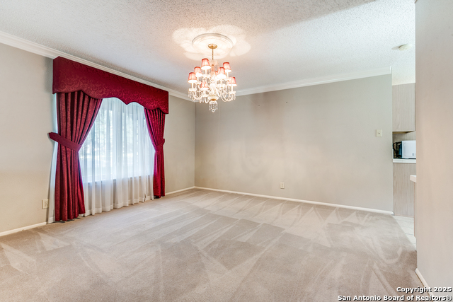 Listing photo id 7 for 2303 Copper Ash