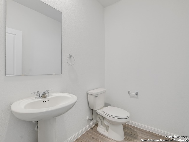 Image 11 of 46 For 5922 Vestige