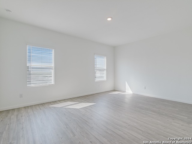 Image 12 of 46 For 5922 Vestige