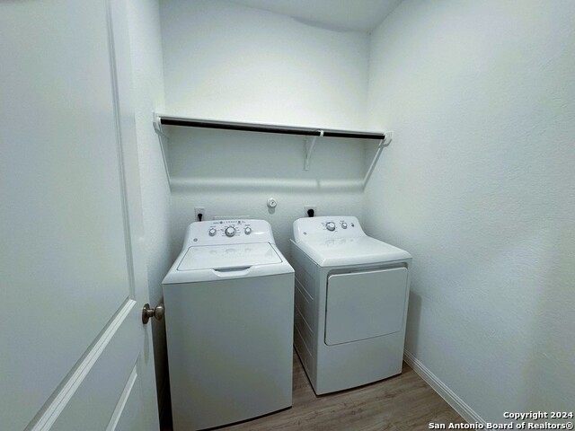 Image 21 of 46 For 5922 Vestige