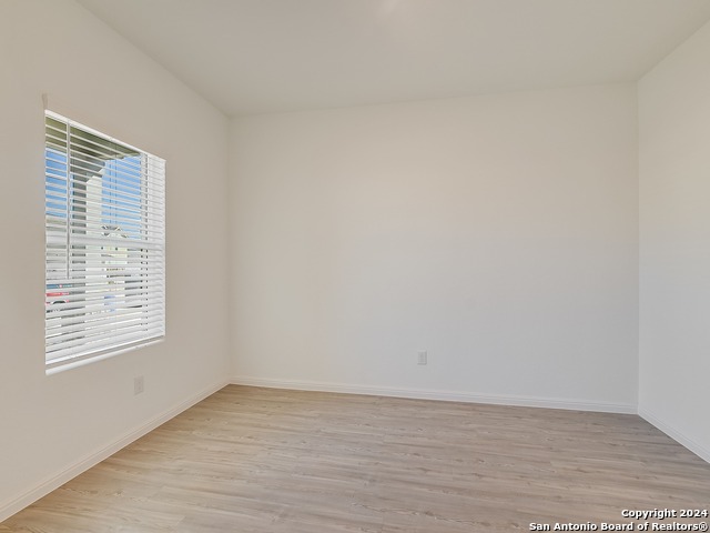 Image 6 of 46 For 5922 Vestige