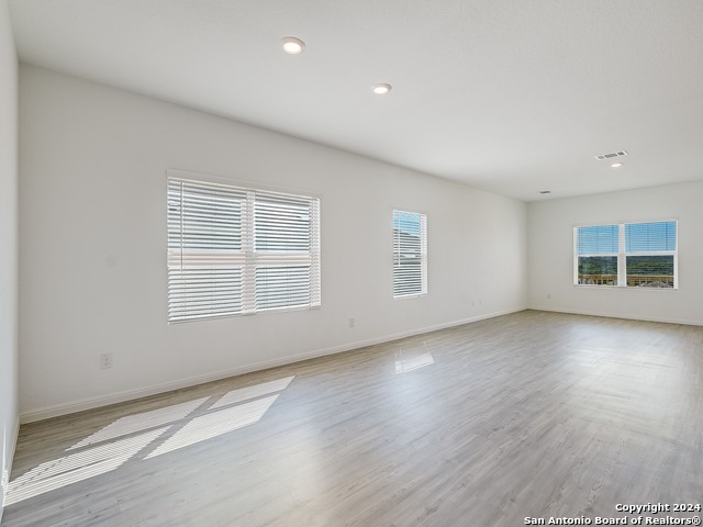 Image 7 of 46 For 5922 Vestige