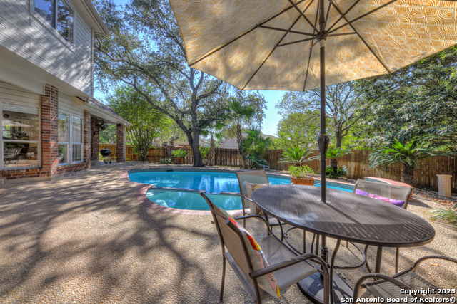 Image 26 of 40 For 2204 Blackoak Bnd