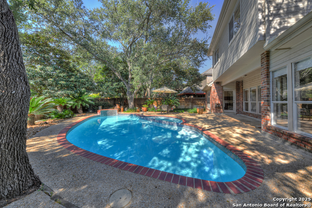 Image 28 of 40 For 2204 Blackoak Bnd