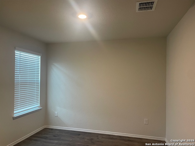 Image 4 of 50 For 3652 Victory Copper