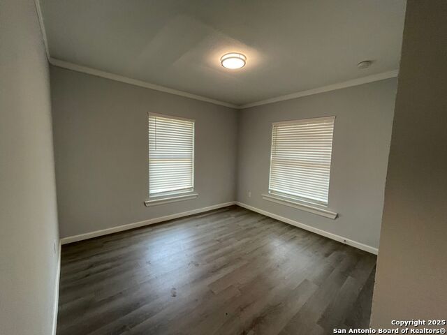 Image 8 of 9 For 2367 Burnet  