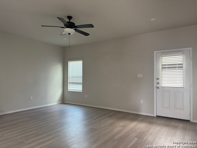 Listing photo id 11 for 7356 Misty Ridge  14