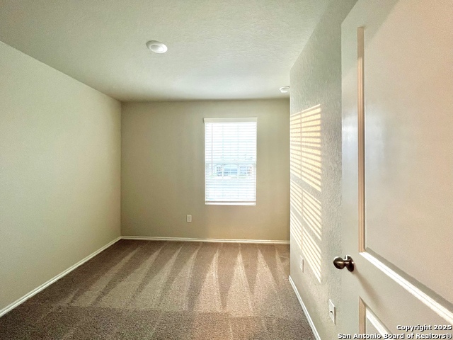 Listing photo id 13 for 7356 Misty Ridge  14