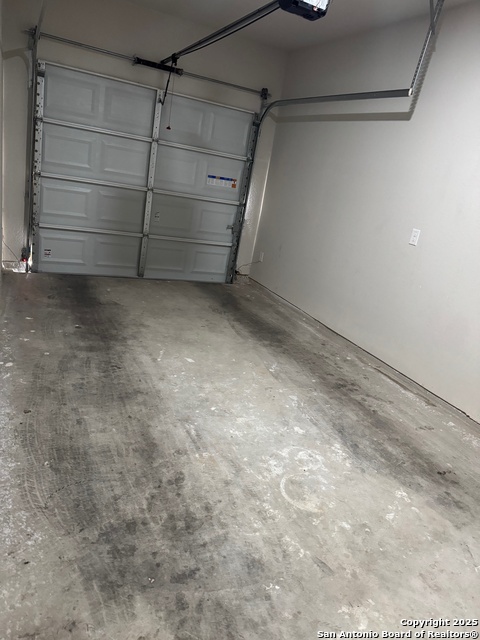 Listing photo id 17 for 7356 Misty Ridge  14