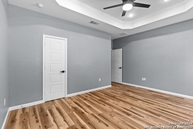 Image 19 of 26 For 618 San Gabriel S