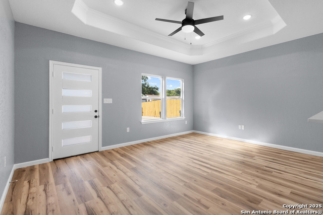 Image 5 of 26 For 618 San Gabriel S