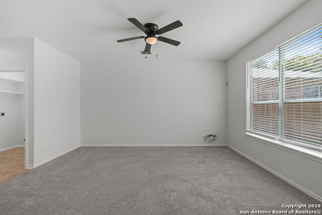 Image 22 of 42 For 12206 Medina Mill