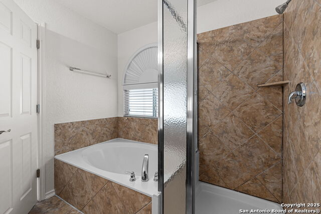 Image 26 of 42 For 12206 Medina Mill