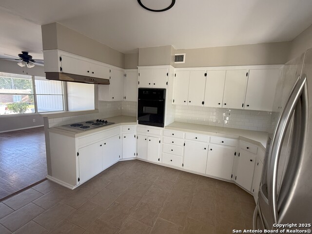 Listing photo id 4 for 150 Postwood