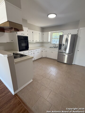 Listing photo id 5 for 150 Postwood