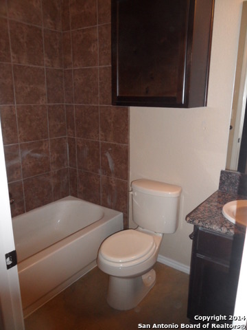 Image 17 of 22 For 210 Stone Gate