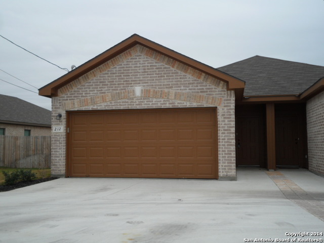 Image 3 of 22 For 210 Stone Gate