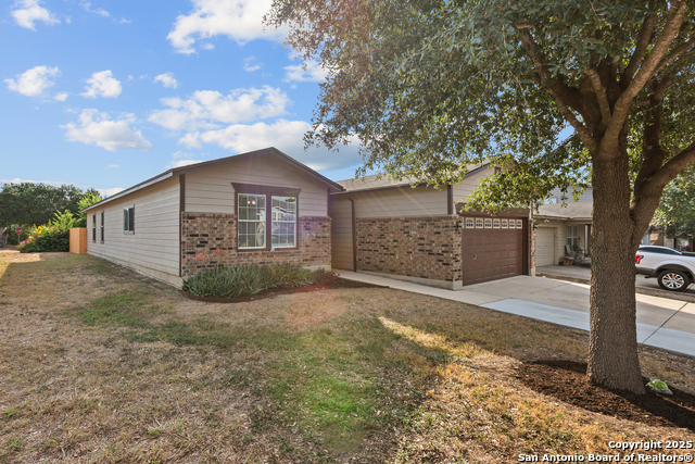Image 4 of 24 For 302 Redbud Trace