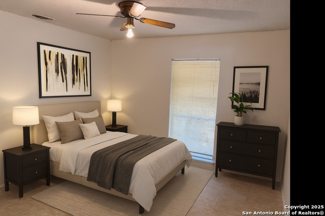 Image 7 of 17 For 4418 Sun Vista Ln