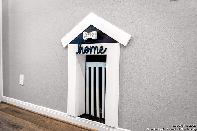 Image 11 of 48 For 776 Windflower