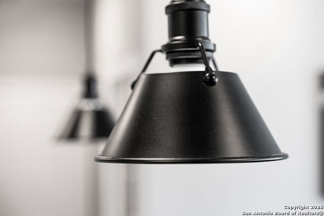 Image 18 of 48 For 776 Windflower