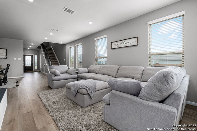 Image 22 of 48 For 776 Windflower