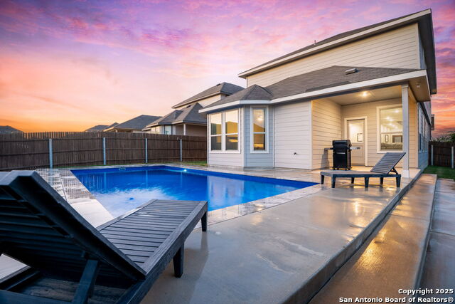 Image 3 of 48 For 776 Windflower