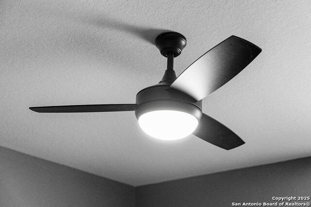 Image 33 of 48 For 776 Windflower