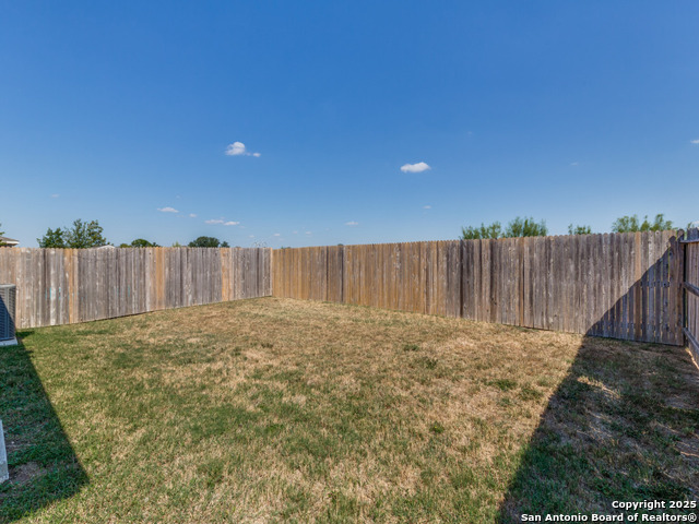 Image 24 of 25 For 12029 Silver Lining