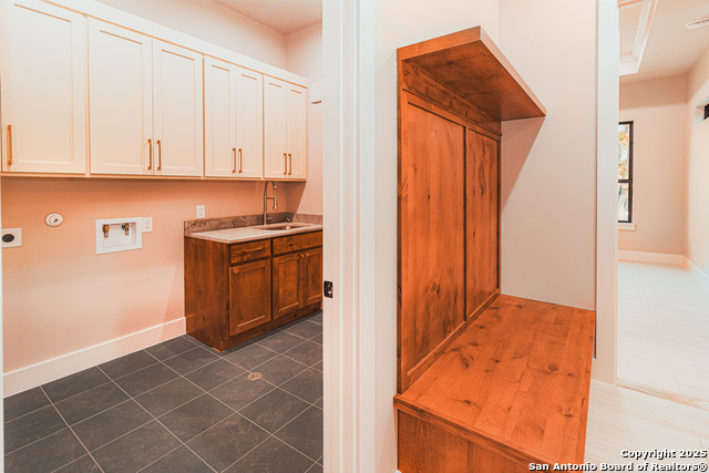 Listing photo id 15 for 136 Hondo Ridge