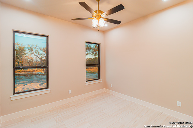 Listing photo id 16 for 136 Hondo Ridge